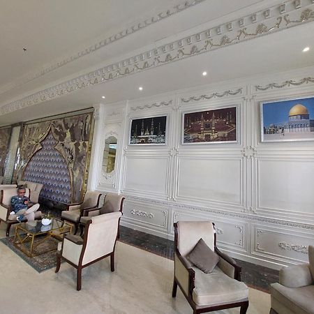Grand Qin Hotel Banjarbaru Exterior photo